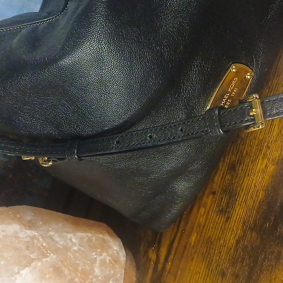 Michael Kors Black Bedford Leather Shoulder/Crossbody/ Handbag - Picture 7 of 15